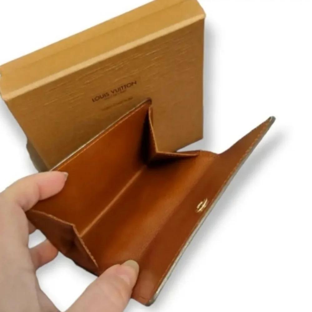 NIB Vintage Louis Vuitton 80's LV Logo Monogram Compact Luxury Wallet & Box